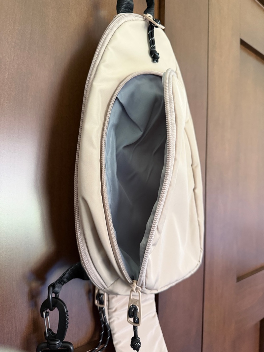 Puma Sling Backpack/Purse - Picture 6 of 7